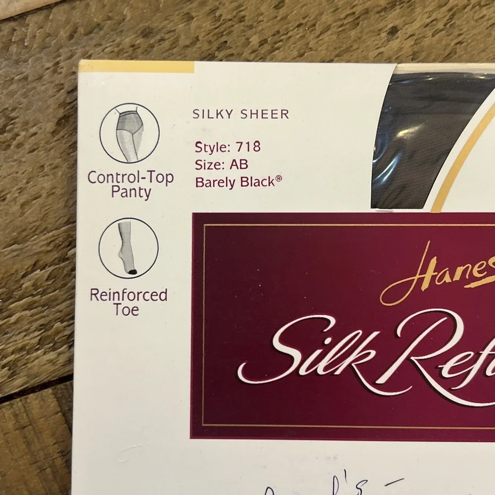 HANES Silk Reflections Pack Of 5 Vintage NOS Size AB  Pantyhose